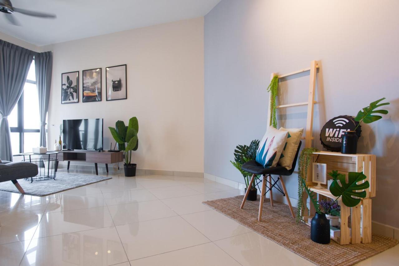 J Dupion By Wefiehome Pangsapuri
