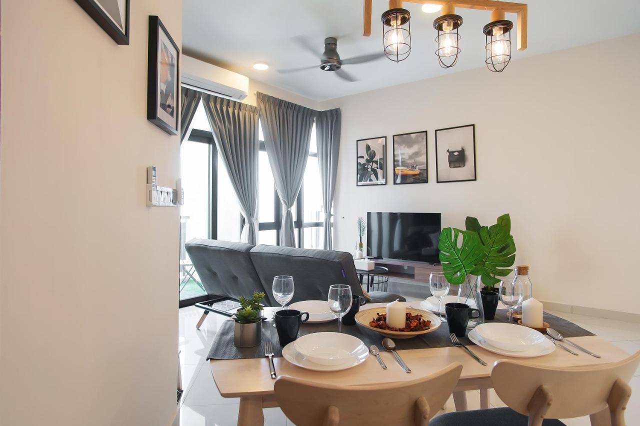 J Dupion By Wefiehome Pangsapuri