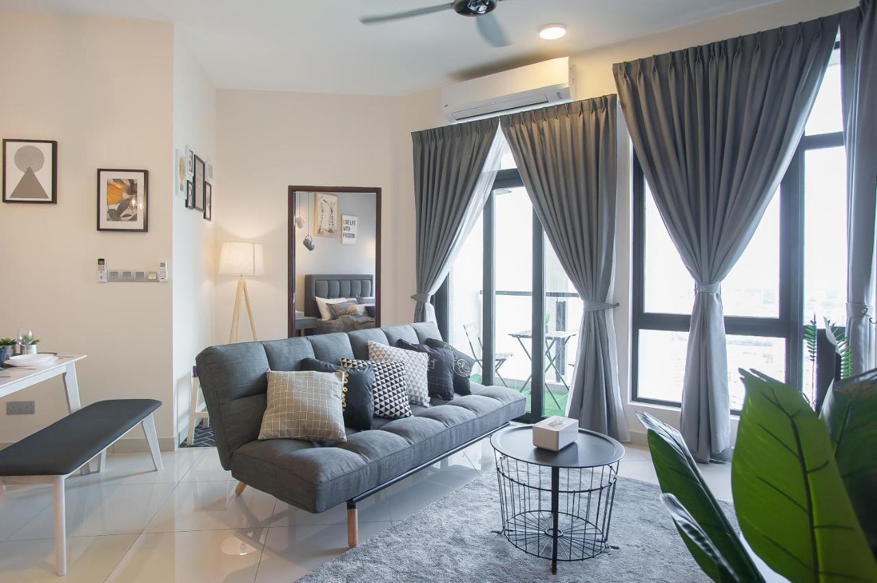J Dupion By Wefiehome Pangsapuri